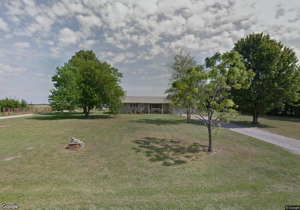 2517 SW Boston Mills Rd, Columbus, KS 66725 - photo 1