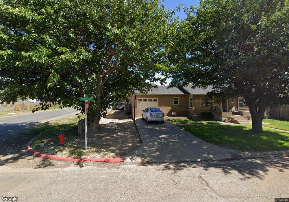 724 Cedar Ave, Dumas, TX 79029 - photo 1