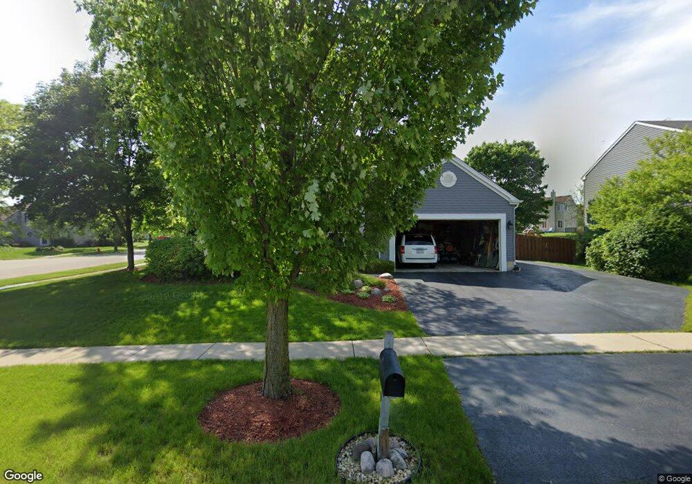 601 Lorree Ln, Lake In the Hills, IL 60156 - photo 1