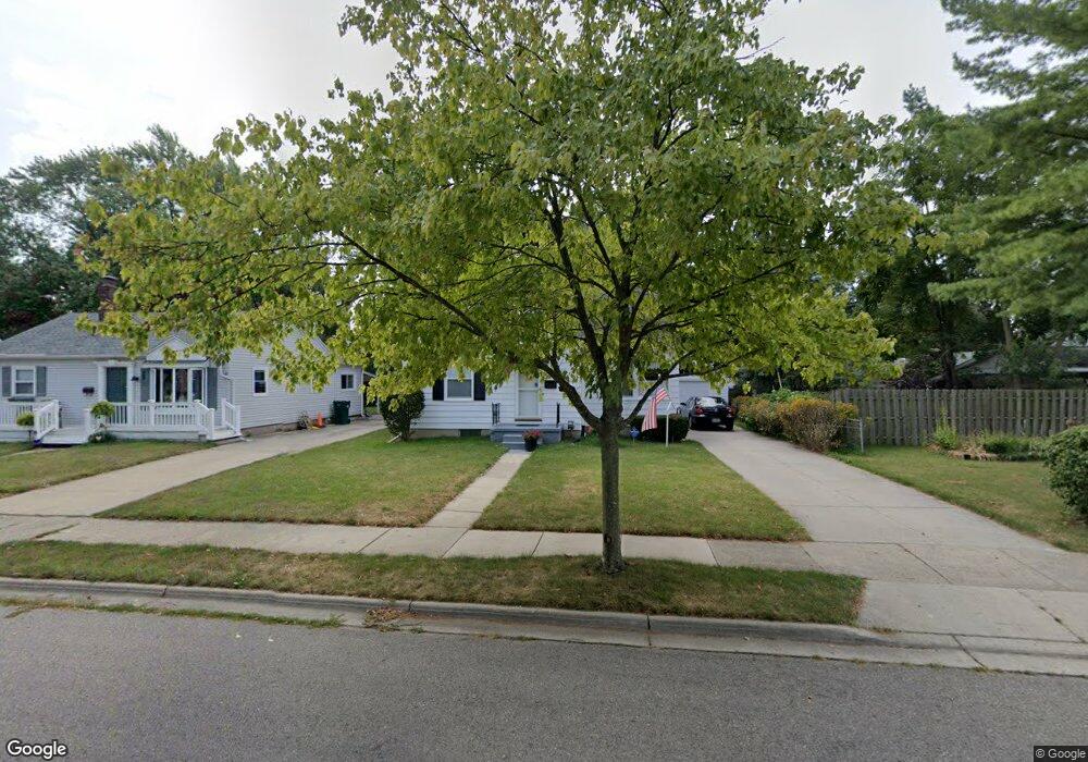 1629 Berkeley Dr, Lansing, MI 48910 - photo 1