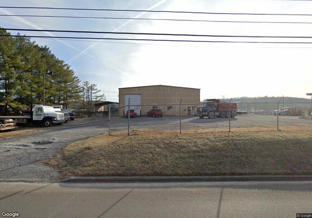 2102 E Fairview Ave, Johnson City, TN 37601 - photo 1