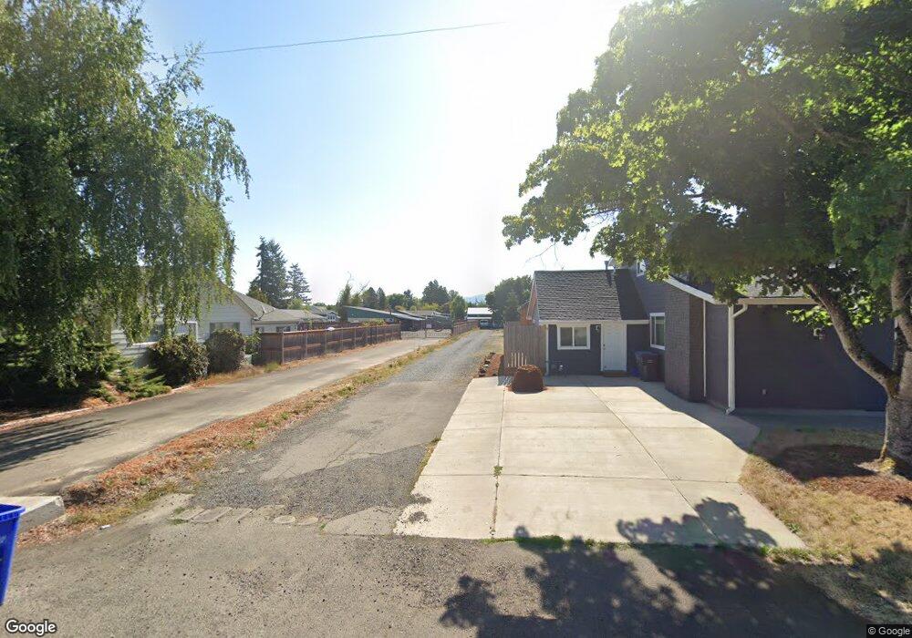 421 Leroy St, Molalla, OR 97038 - photo 1