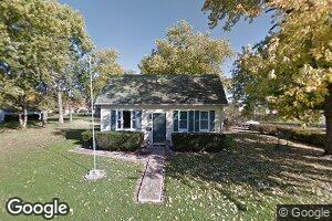 32 S Elm St, Winchester, IL 62694