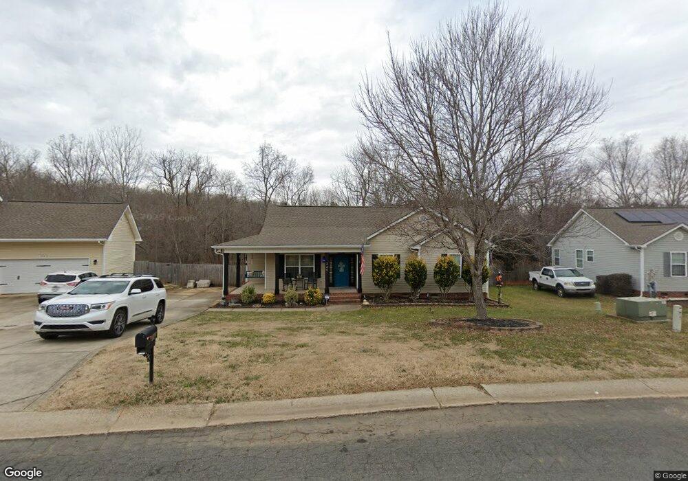 340 Lone Tree Ln, Clover, SC 29710 - photo 1