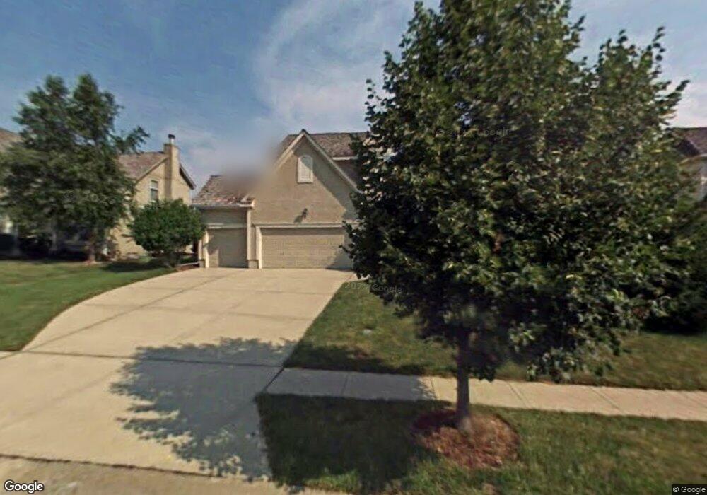 5704 W 154th St, Overland Park, KS 66223 - photo 1