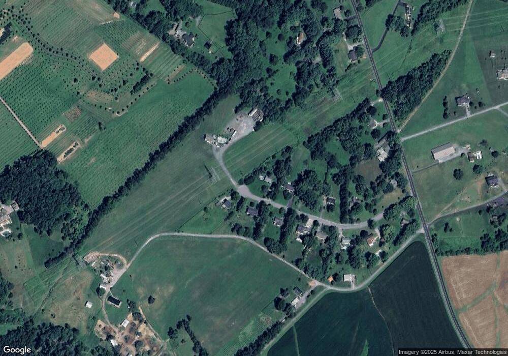 588 Sherry Dr, Sykesville, MD 21784 - photo 1