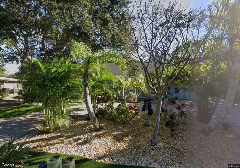 811 E 13th Ave, New Smyrna Beach, FL 32169 - photo 1