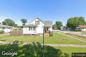 112 2nd St, Carbon Cliff, IL 61239
