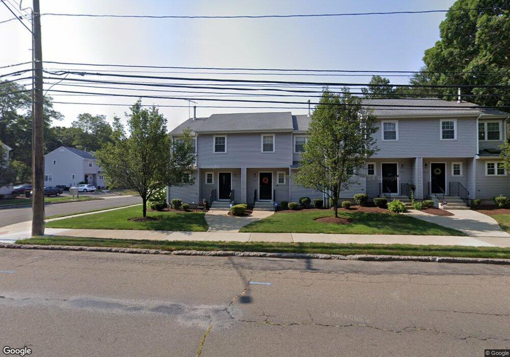 165 Red Oak Ln unit 165, Bridgeport, CT 06606 - photo 1