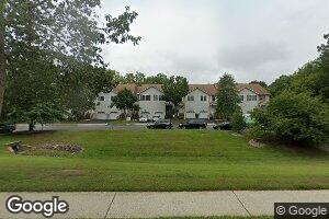 58 Lakeview Dr, Helmetta, NJ 08828