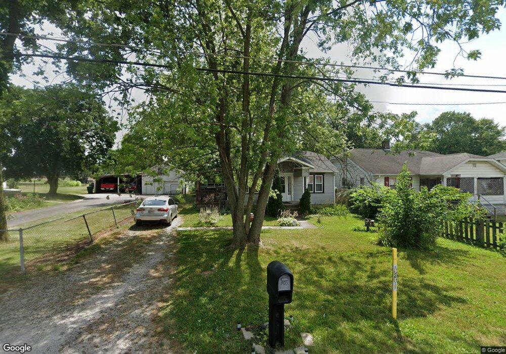 1433 S Burlington Dr, Muncie, IN 47302 - photo 1