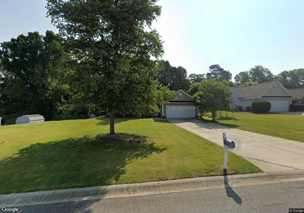 823 Custom Ln, Winder, GA 30680 - photo 1