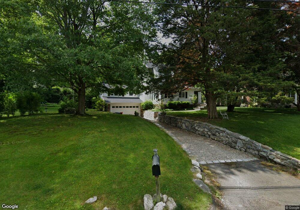 16 Bridle Path Rd, Stamford, CT 06902 - photo 1