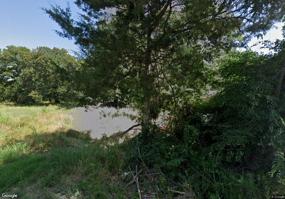 410 E 2nd St, Bonham, TX 75418 - photo 1