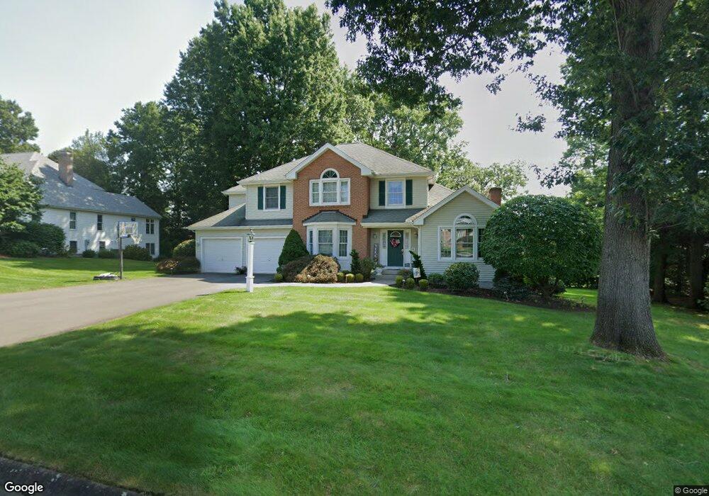 8 Patriot Ln, Wethersfield, CT 06109 - photo 1