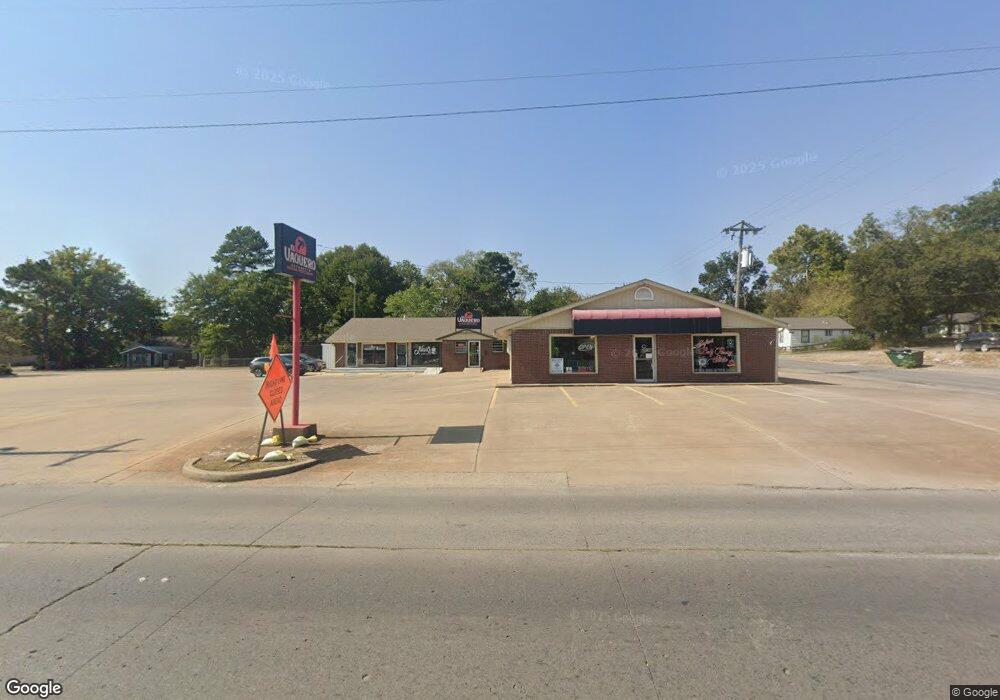 902 S Muskogee Ave, Tahlequah, OK 74464 - photo 1