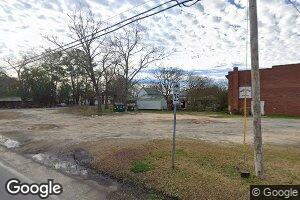 611 S Main St, Collins, GA 30421