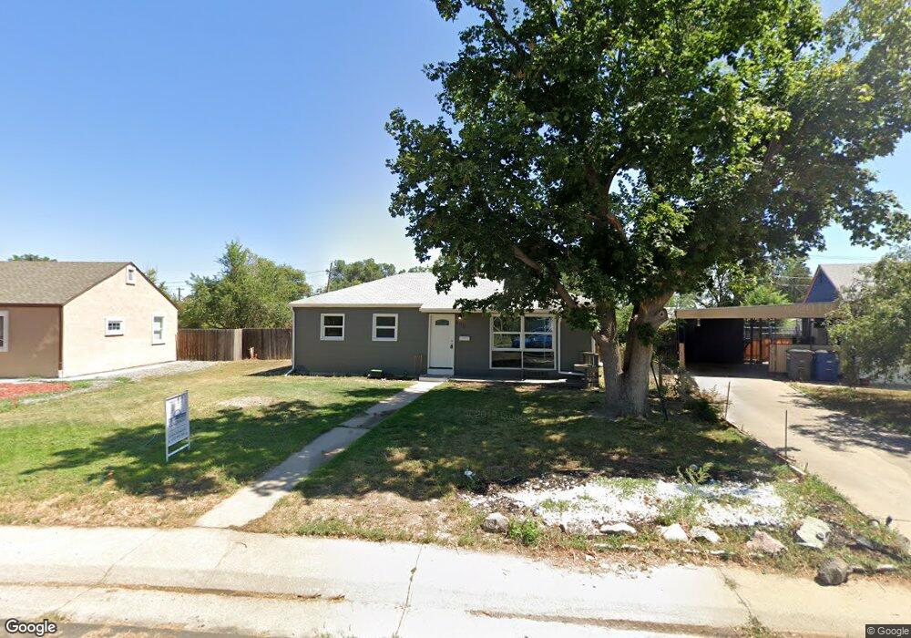 896 Oswego St, Aurora, CO 80010 - photo 1