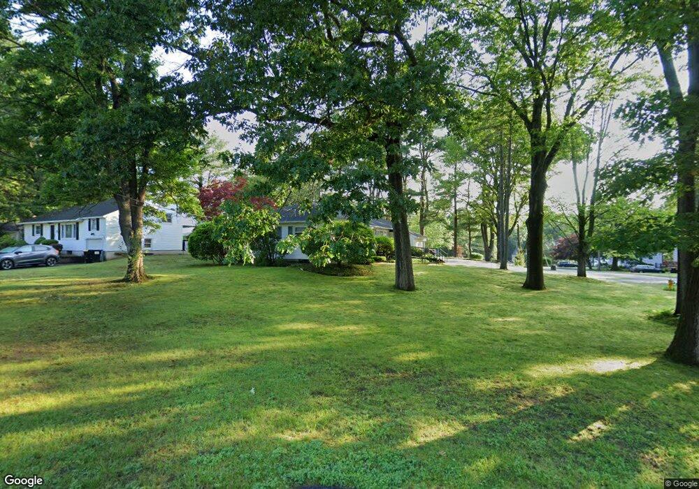 937 Ash Tree Ln, Schenectady, NY 12309 - photo 1