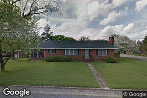 101 W Carroll St, Windsor, NC 27983
