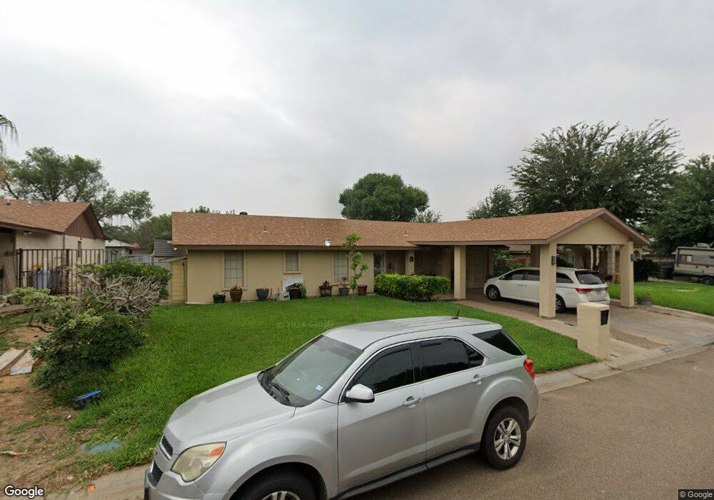 1305 Wildrose Ln, Laredo, TX 78041 - photo 1