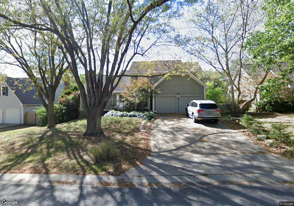 6824 Alden St, Shawnee, KS 66216 - photo 1