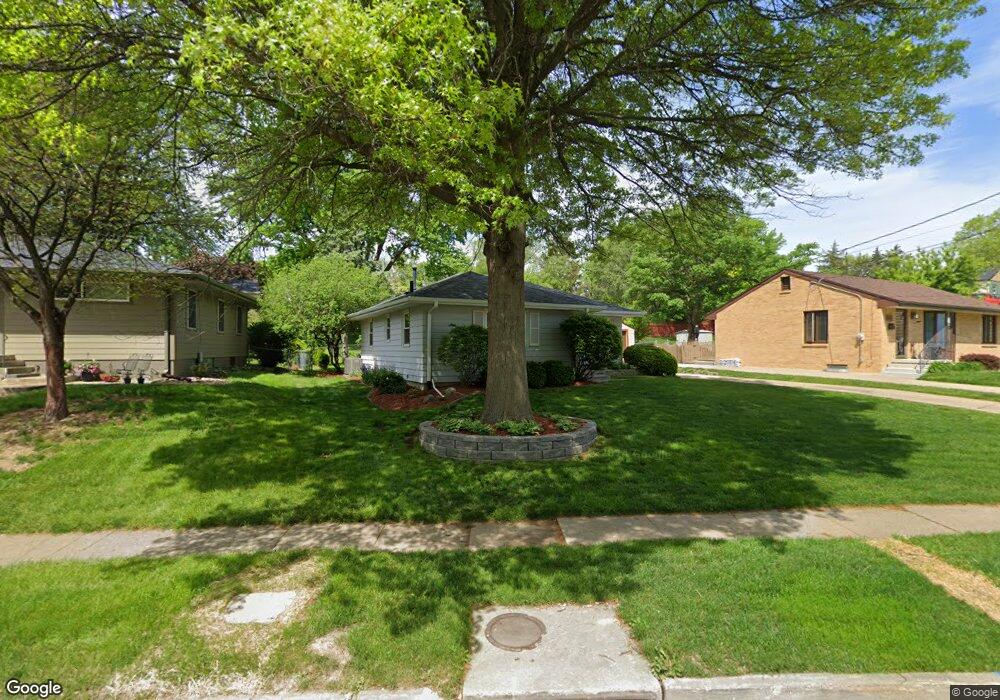 1424 Cummins Pkwy, Des Moines, IA 50311 - photo 1