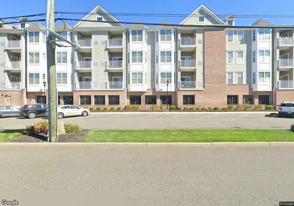 534 Bushes Ln, Elmwood Park, NJ 07407 - photo 1