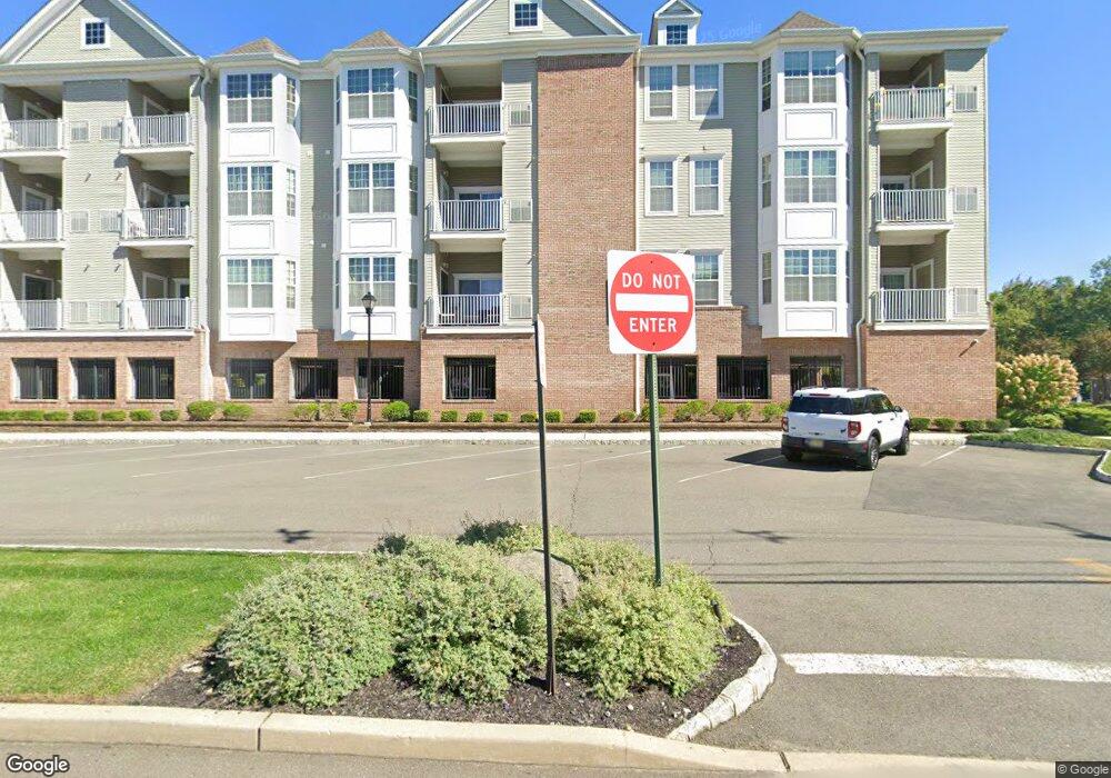 514 Bushes Ln, Elmwood Park, NJ 07407 - photo 1