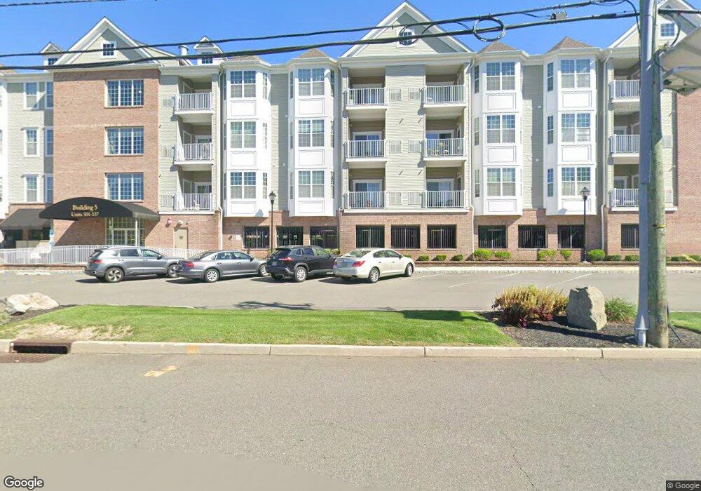 531 Bushes Ln, Elmwood Park, NJ 07407 - photo 1