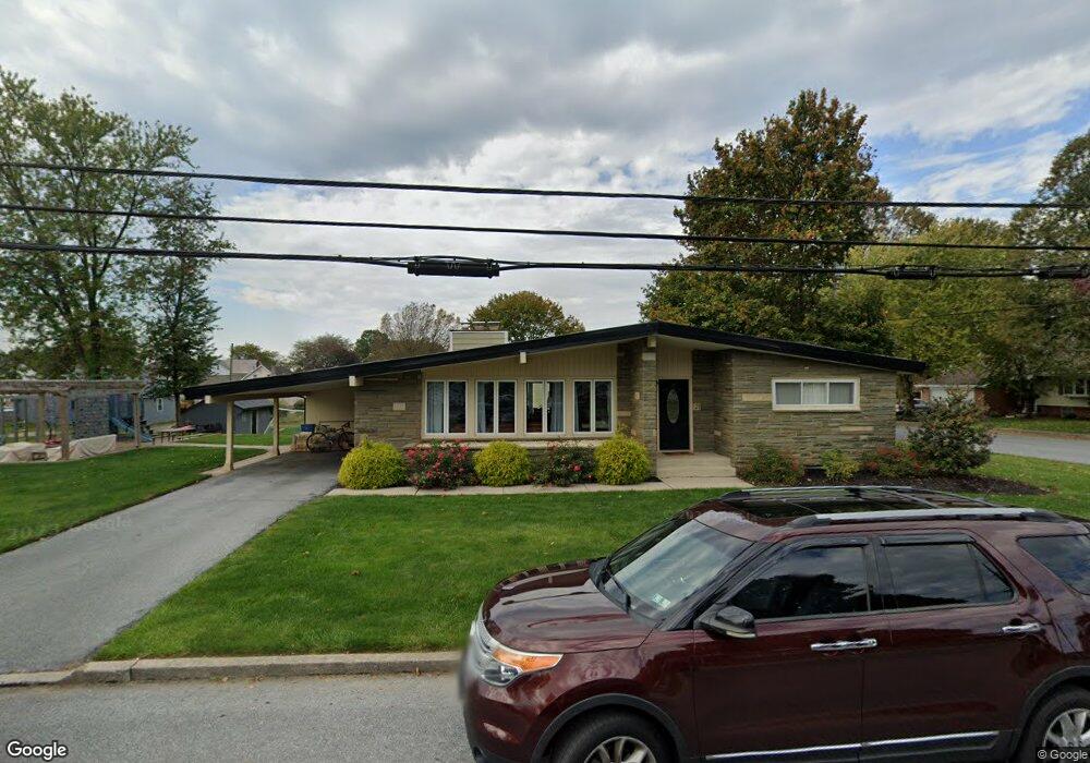 21 Roosevelt St, Palmyra, PA 17078 - photo 1