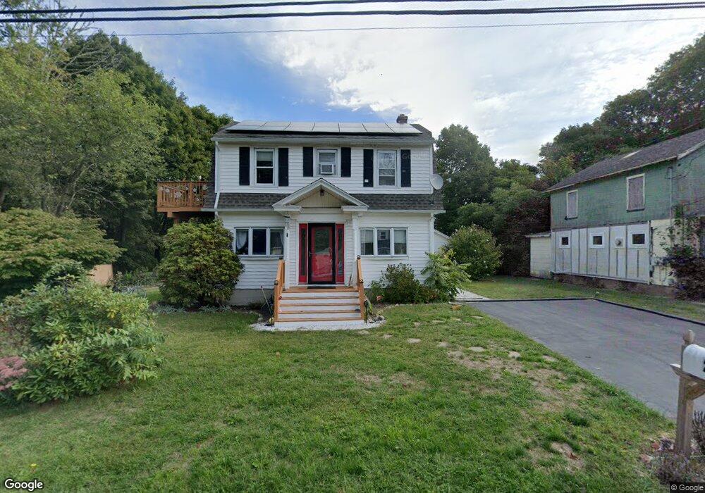 29 Buckingham St, Pawcatuck, CT 06379 - photo 1