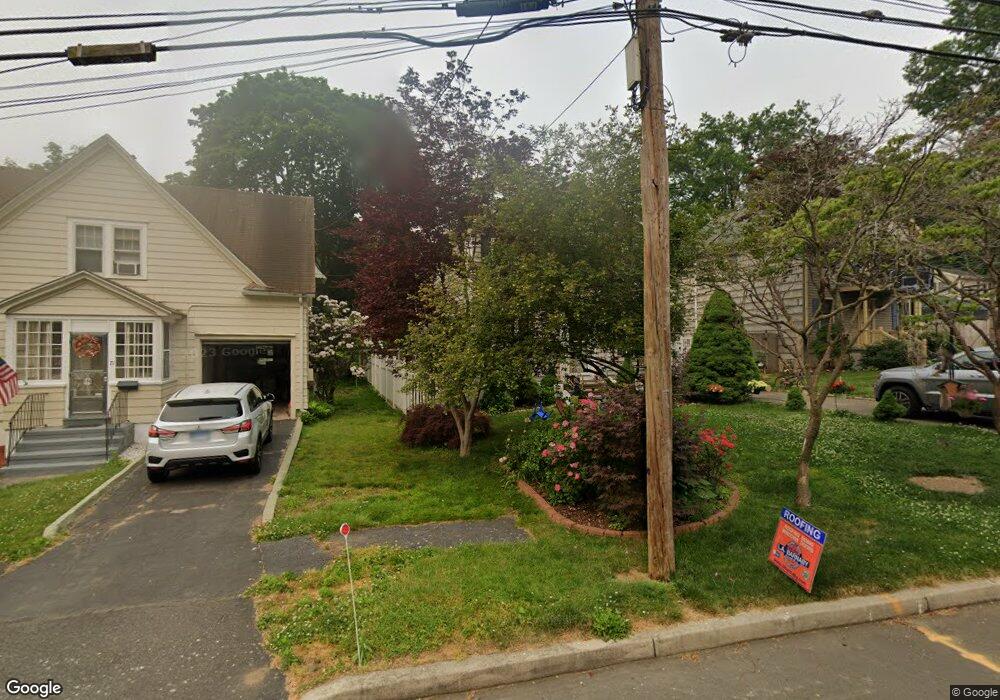 85 Nichols Ave, Fairfield, CT 06825 - photo 1