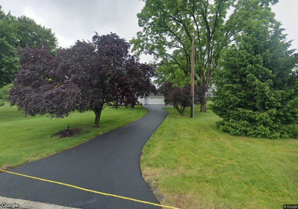 5515 Reppert Ln, Allentown, PA 18106 - photo 1