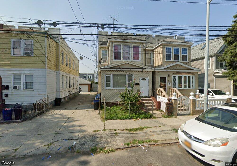 10344 104th St, Ozone Park, NY 11417 - photo 1