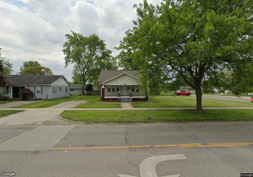 2617 Marshall Ave, Mattoon, IL 61938 - photo 1