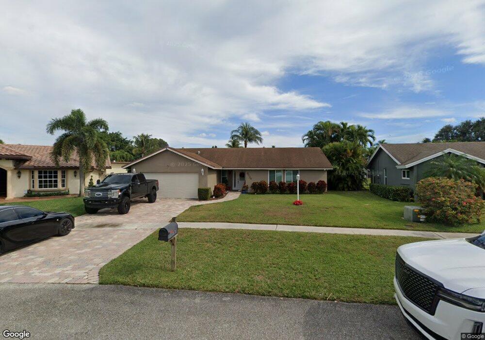 9734 Richmond Cir, Boca Raton, FL 33434 - photo 1