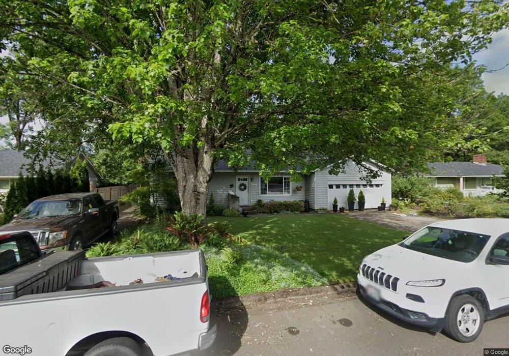 1392 Roundup Dr, Eugene, OR 97401 - photo 1