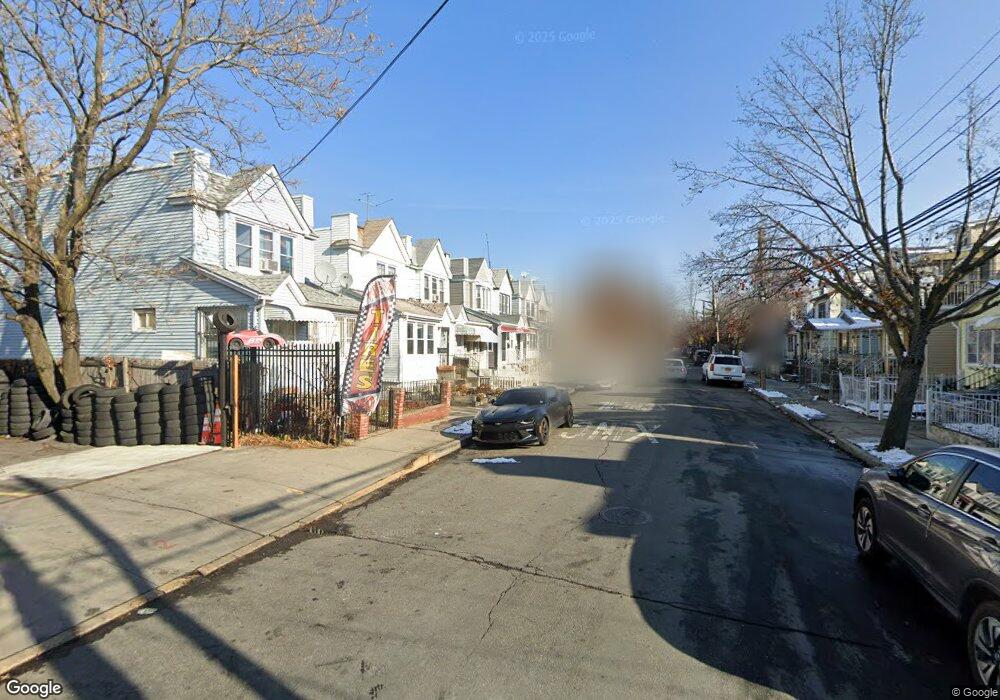 158-23 75th Rd, Flushing, NY 11366 - photo 1