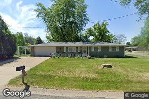 1309 8th Street Ct, Hampton, IL 61256