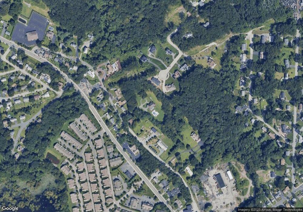 81 Old Mendon Rd, Cumberland, RI 02864 - photo 1