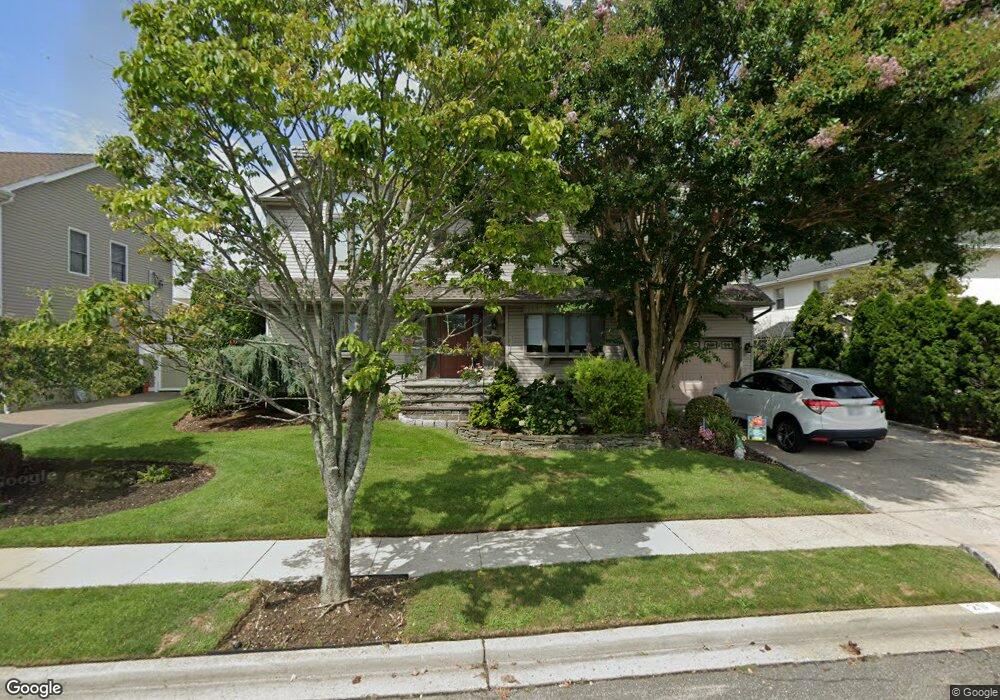 29 Sylvia Rd, Plainview, NY 11803 - photo 1