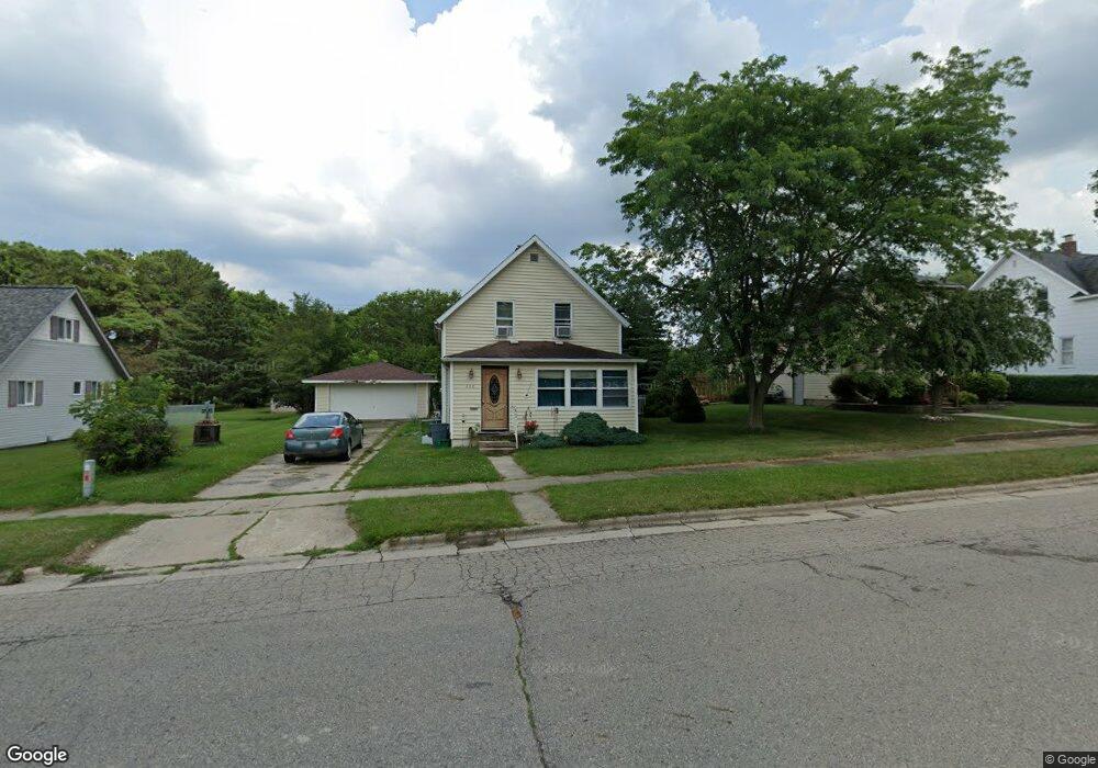 420 Whitelam St, Bad Axe, MI 48413 - photo 1