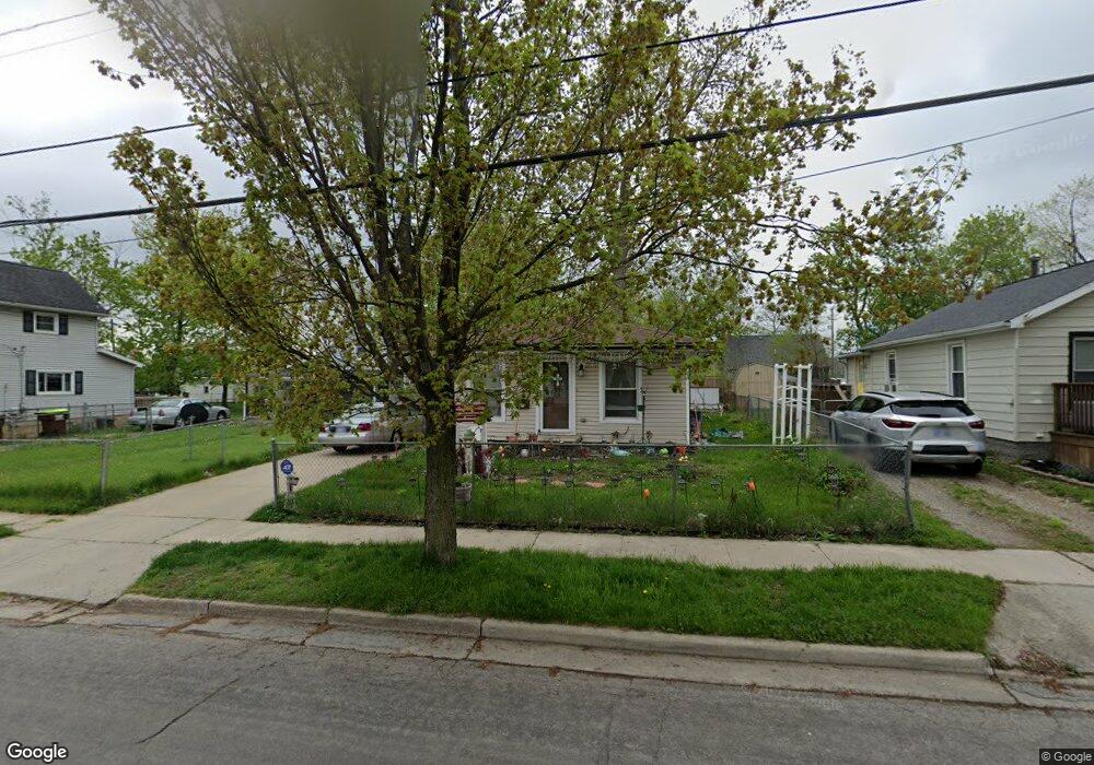 762 Oak St, Adrian, MI 49221 - photo 1