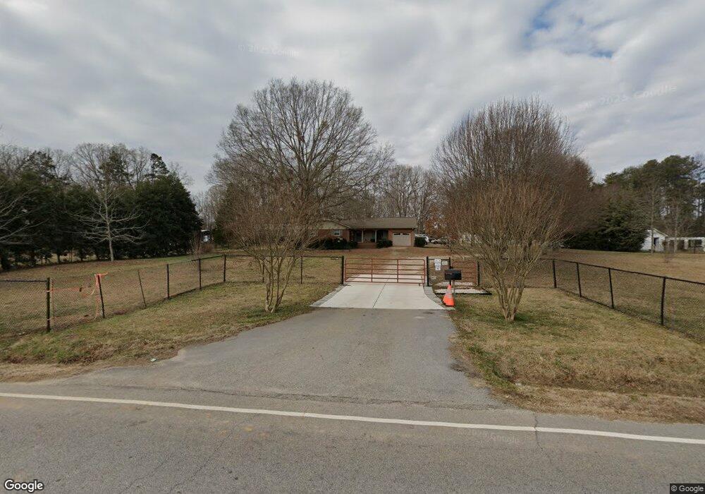 983 S Grandview Rd, Clover, SC 29710 - photo 1