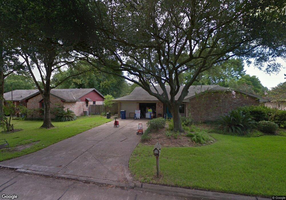 538 Heather Ln, Friendswood, TX 77546 - photo 1