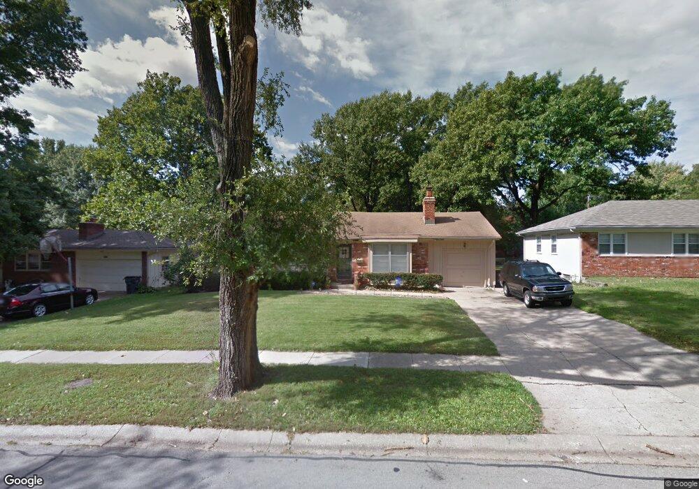 6812 Stearns St, Shawnee, KS 66203 - photo 1