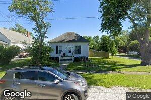 702 Water St, Nokomis, IL 62075