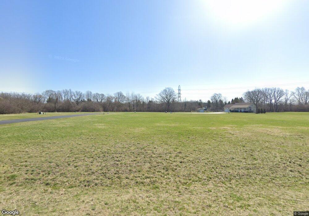 4110 Hidden View Dr, Flint, MI 48506 - photo 1