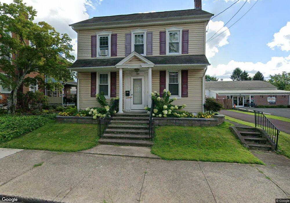334 W Broad St, Telford, PA 18969 - photo 1